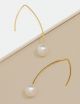 ZENZII PULL THROUGH PEARL EARRING
